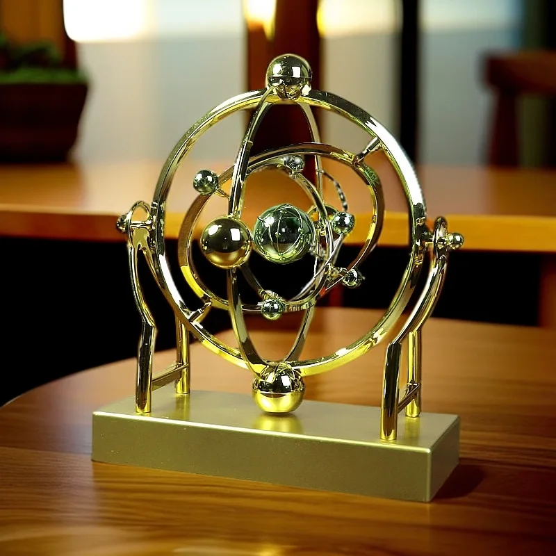 Newton Cradle Large - Draaiende zonnestelsel bureaudecoratie, bewegende maan &